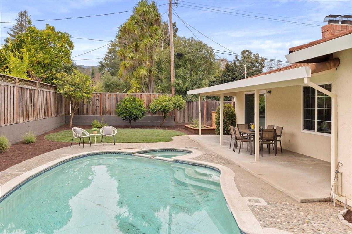 Detail Gallery Image 31 of 36 For 14000 Jerries Dr, Saratoga,  CA 95070 - 3 Beds | 2/1 Baths