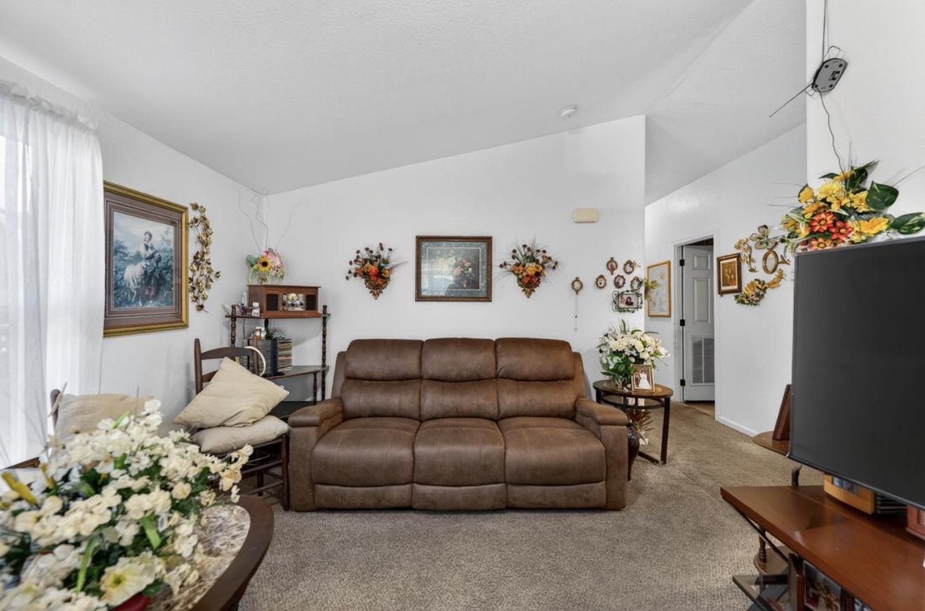 Detail Gallery Image 8 of 16 For 13622 Monte Del Sol #141,  Castroville,  CA 95012 - 3 Beds | 2 Baths