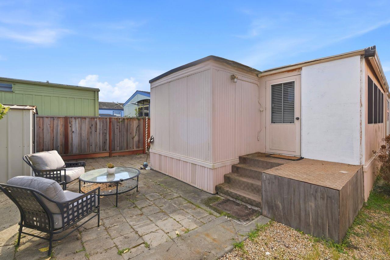 Detail Gallery Image 20 of 30 For 1555 Merrill St #61,  Santa Cruz,  CA 95062 - 1 Beds | 1 Baths