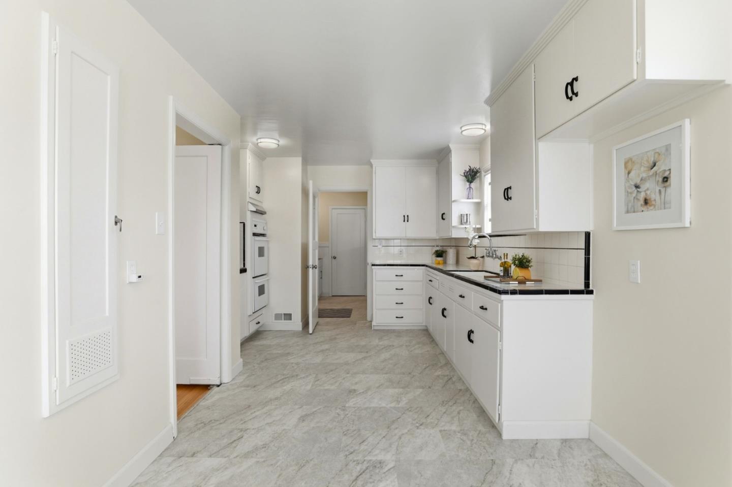 Detail Gallery Image 15 of 37 For 894 S 10th St, San Jose,  CA 95112 - 2 Beds | 1 Baths