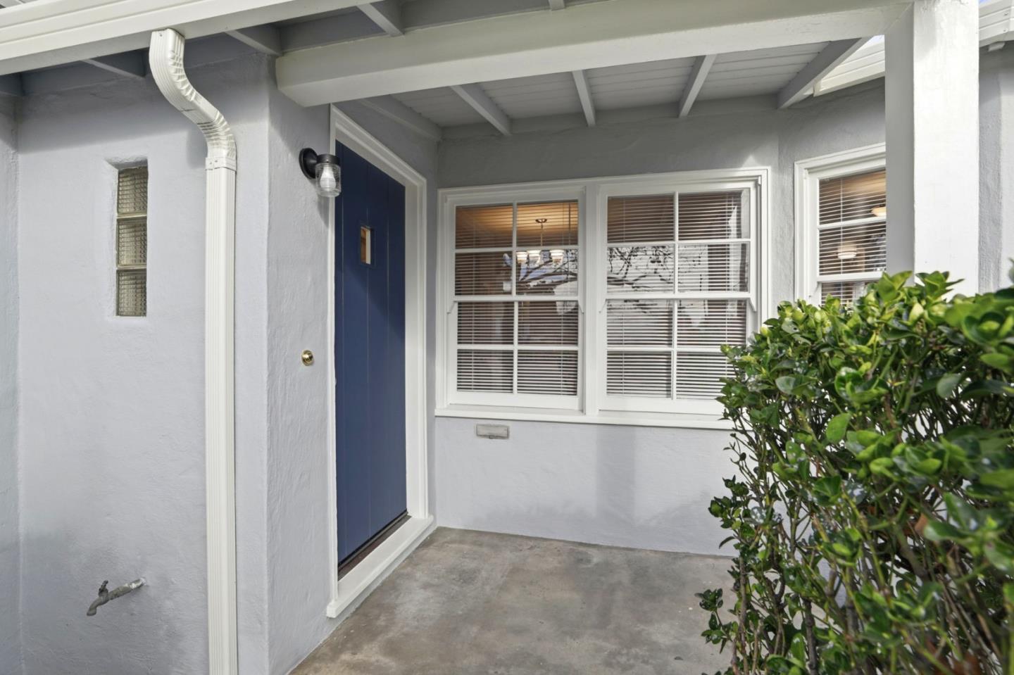 Detail Gallery Image 6 of 37 For 894 S 10th St, San Jose,  CA 95112 - 2 Beds | 1 Baths