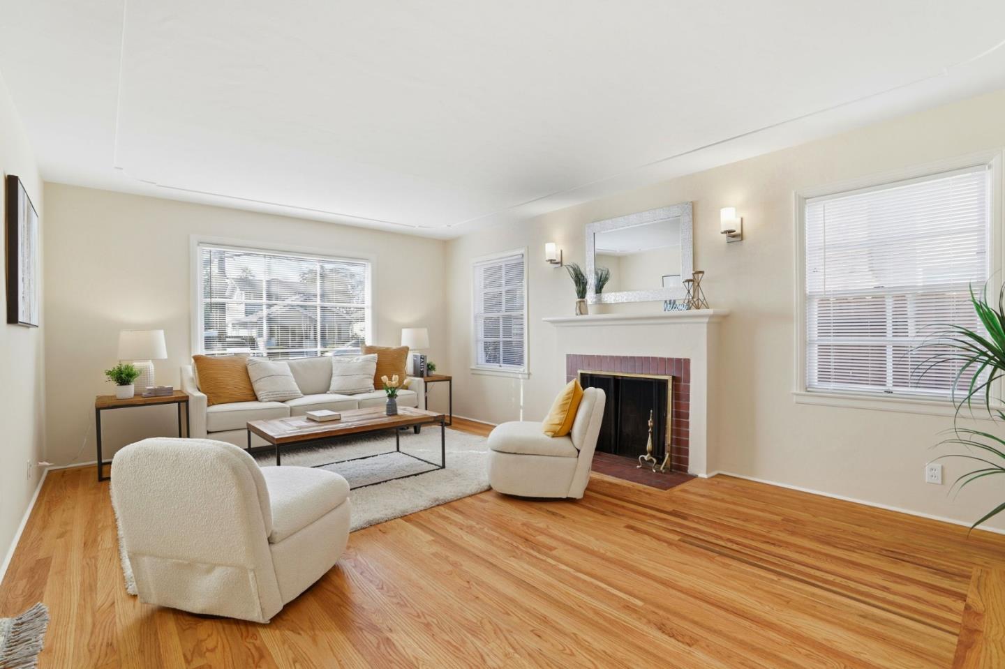 Detail Gallery Image 8 of 37 For 894 S 10th St, San Jose,  CA 95112 - 2 Beds | 1 Baths