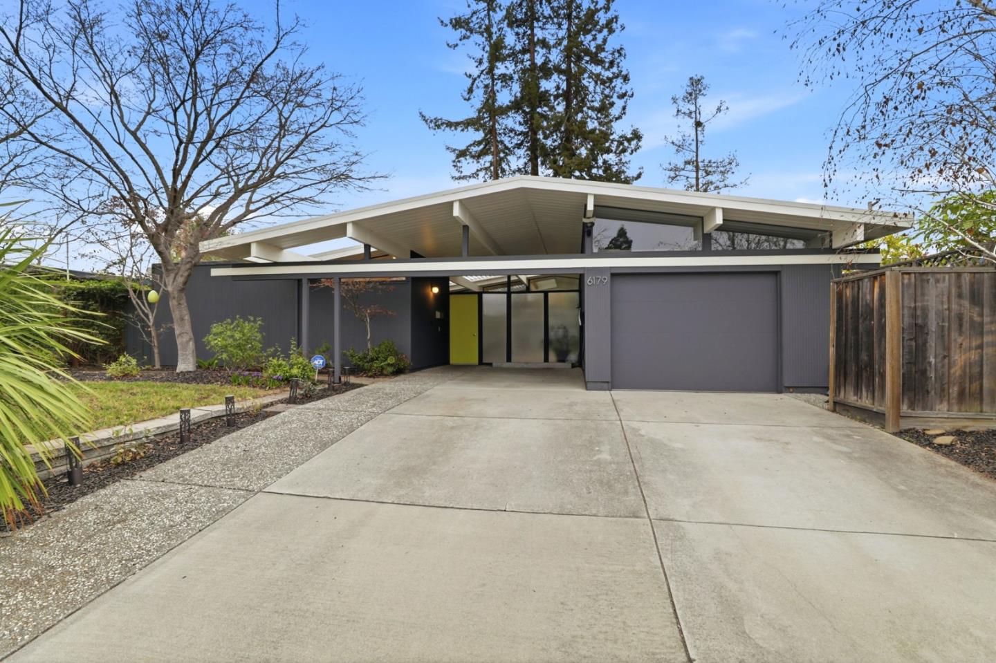 Front Image Thumbnail for ML82032630