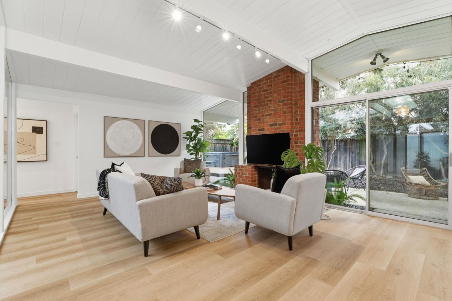 Detail Gallery Image 8 of 36 For 6179 Shadygrove Dr, Cupertino,  CA 95014 - 4 Beds | 2 Baths