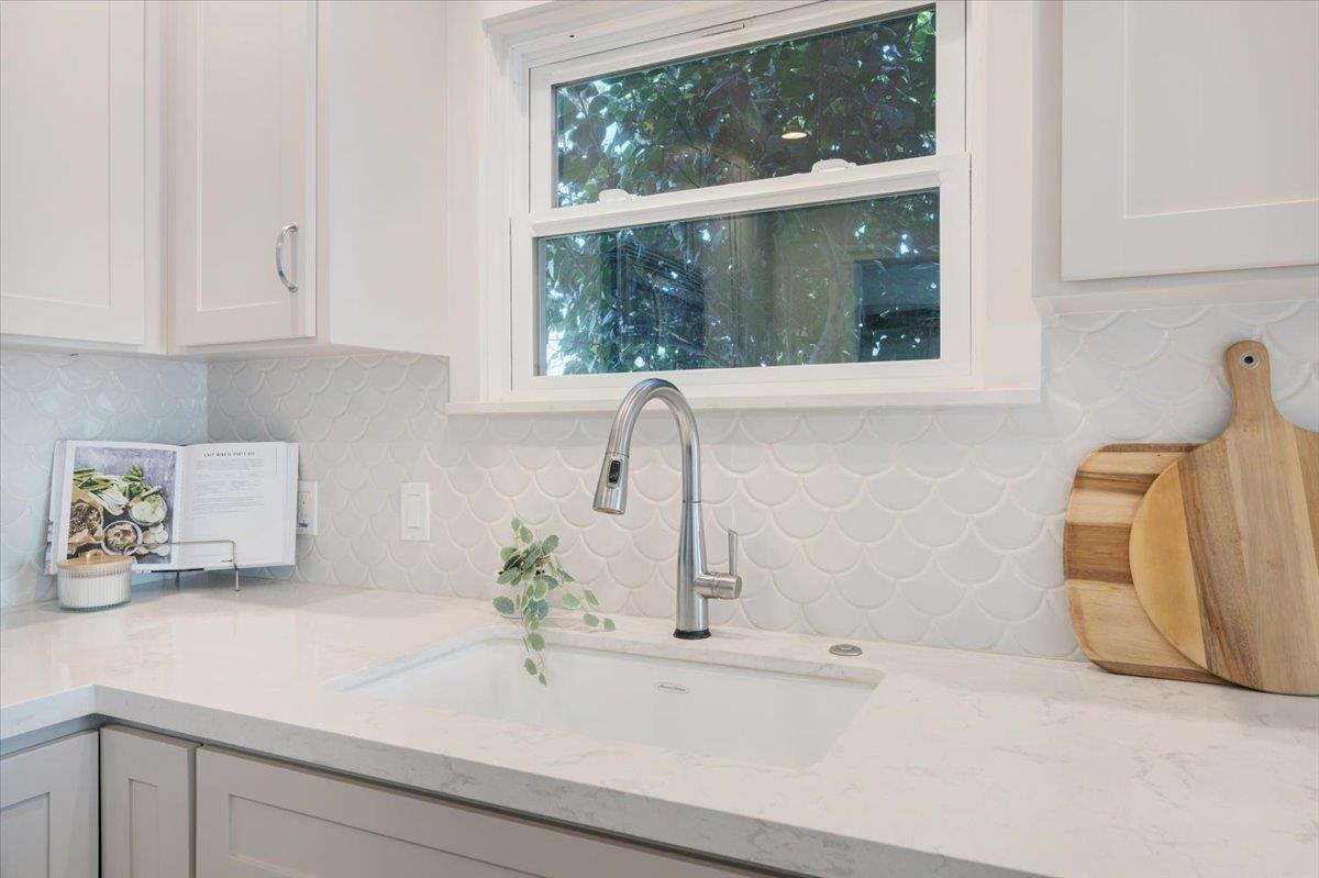 Detail Gallery Image 10 of 39 For 812 Tuttle Ave, Watsonville,  CA 95076 - 3 Beds | 2 Baths