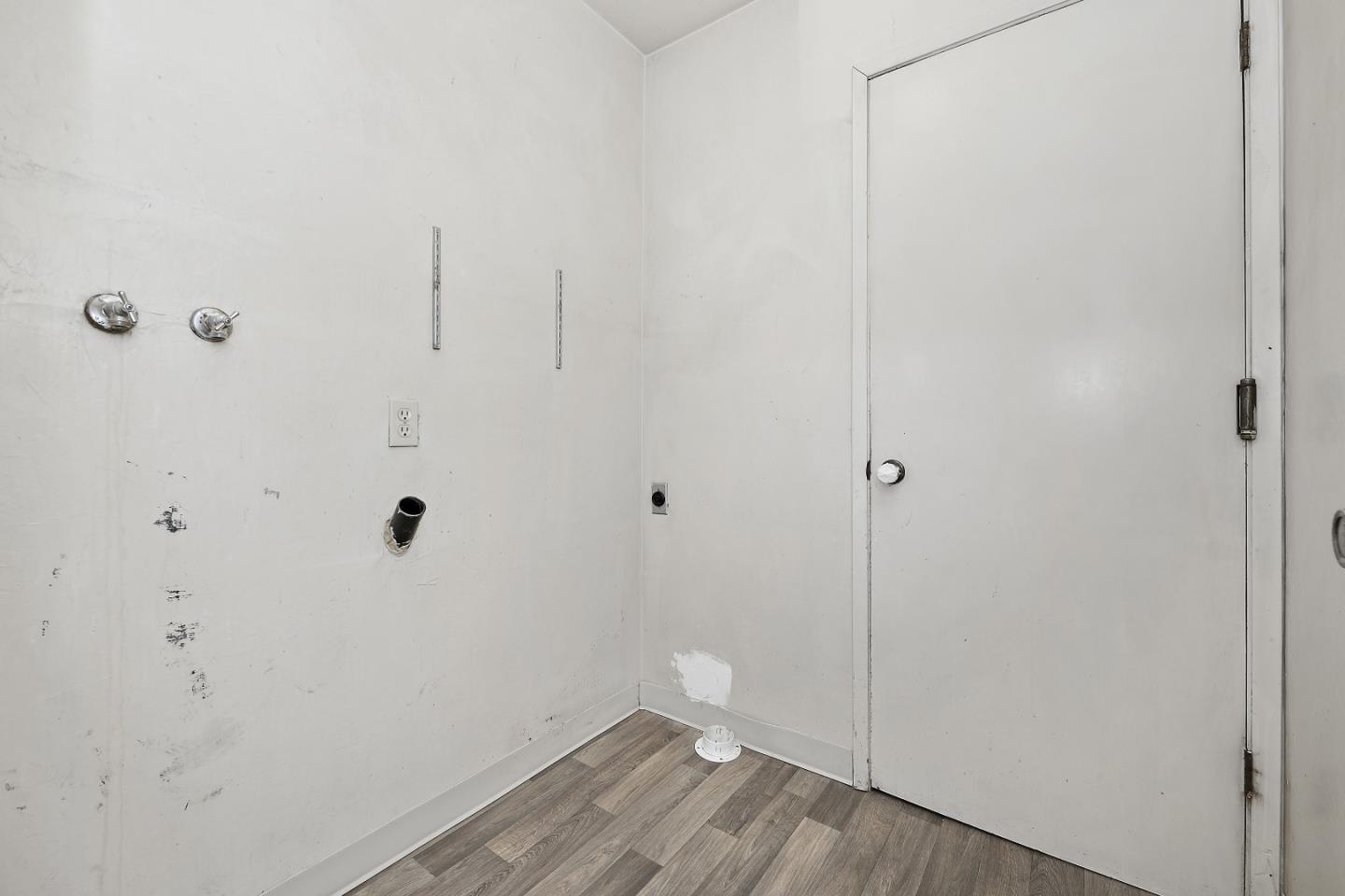 Detail Gallery Image 14 of 30 For 690 Albion Dr, San Jose,  CA 95136 - 4 Beds | 2 Baths