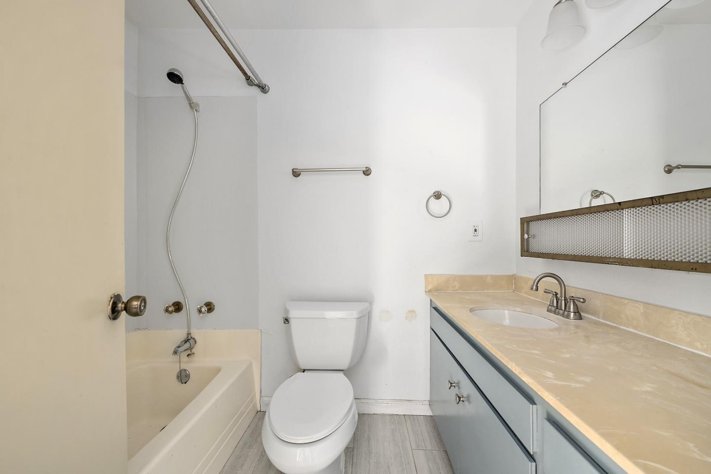 Detail Gallery Image 15 of 30 For 690 Albion Dr, San Jose,  CA 95136 - 4 Beds | 2 Baths