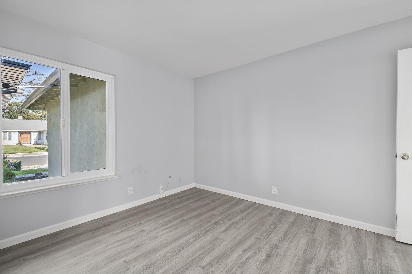 Detail Gallery Image 16 of 30 For 690 Albion Dr, San Jose,  CA 95136 - 4 Beds | 2 Baths