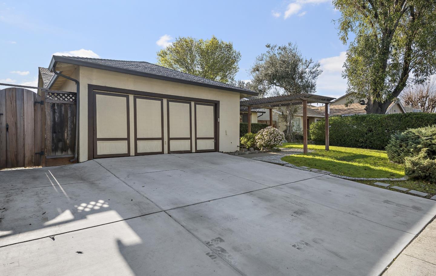 Detail Gallery Image 30 of 30 For 690 Albion Dr, San Jose,  CA 95136 - 4 Beds | 2 Baths