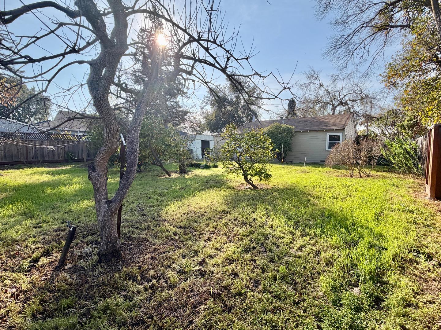 Detail Gallery Image 16 of 17 For 1362 Lillian Ave, Sunnyvale,  CA 94087 - 2 Beds | 1 Baths