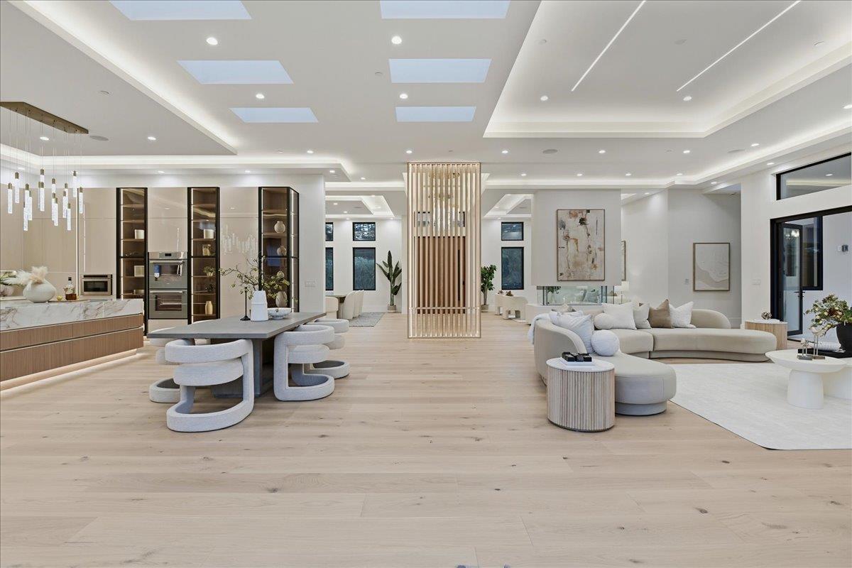 Detail Gallery Image 12 of 53 For 19315 San Marcos Rd, Saratoga,  CA 95070 - 5 Beds | 5/1 Baths