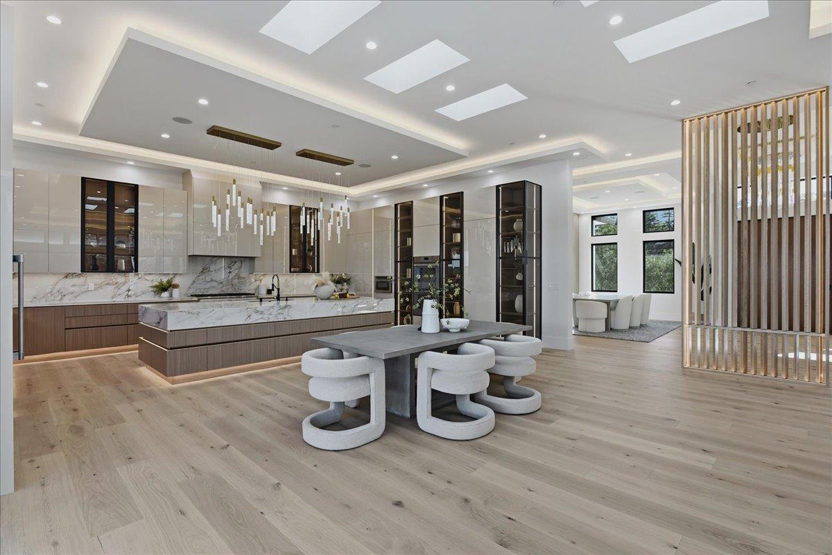 Detail Gallery Image 13 of 53 For 19315 San Marcos Rd, Saratoga,  CA 95070 - 5 Beds | 5/1 Baths