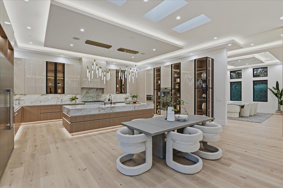 Detail Gallery Image 14 of 53 For 19315 San Marcos Rd, Saratoga,  CA 95070 - 5 Beds | 5/1 Baths