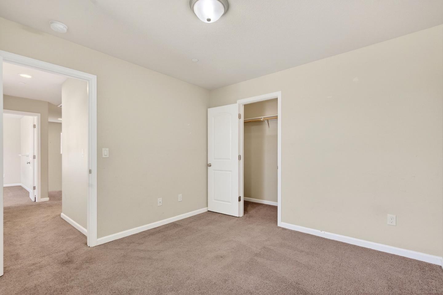 Detail Gallery Image 36 of 57 For 301 Slate Ave, Hollister,  CA 95023 - 4 Beds | 2/1 Baths