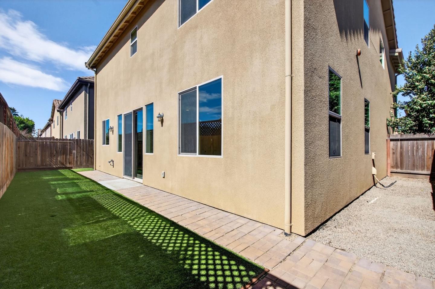 Detail Gallery Image 44 of 57 For 301 Slate Ave, Hollister,  CA 95023 - 4 Beds | 2/1 Baths