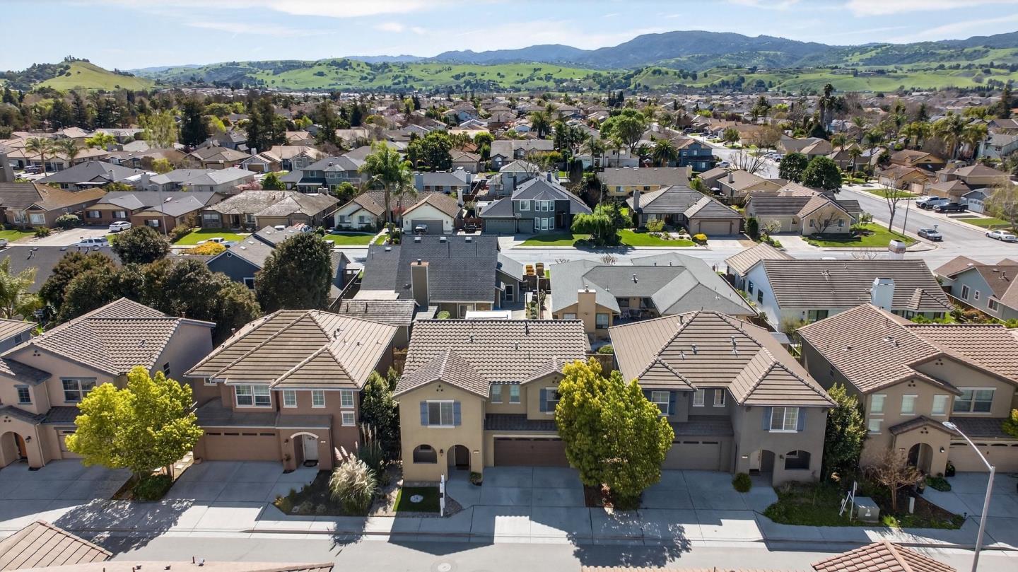 Detail Gallery Image 45 of 57 For 301 Slate Ave, Hollister,  CA 95023 - 4 Beds | 2/1 Baths