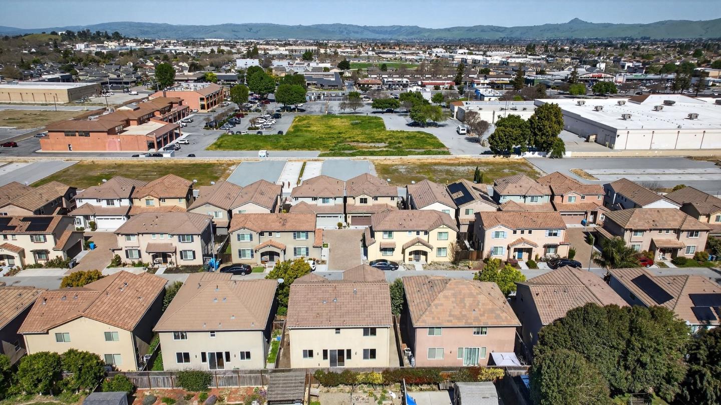 Detail Gallery Image 48 of 57 For 301 Slate Ave, Hollister,  CA 95023 - 4 Beds | 2/1 Baths