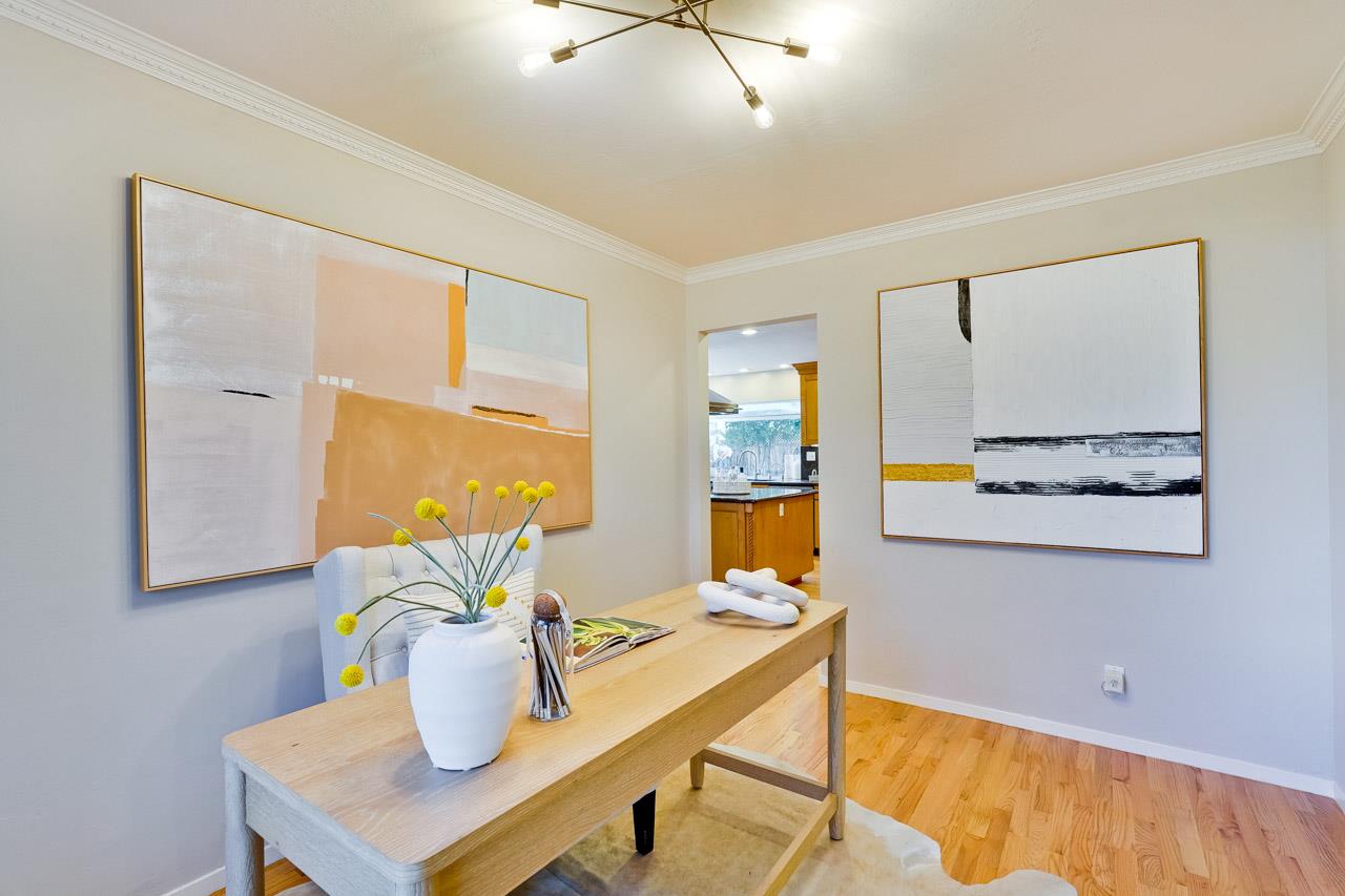 Detail Gallery Image 12 of 53 For 20044 Wheaton Dr, Cupertino,  CA 95014 - 4 Beds | 2 Baths