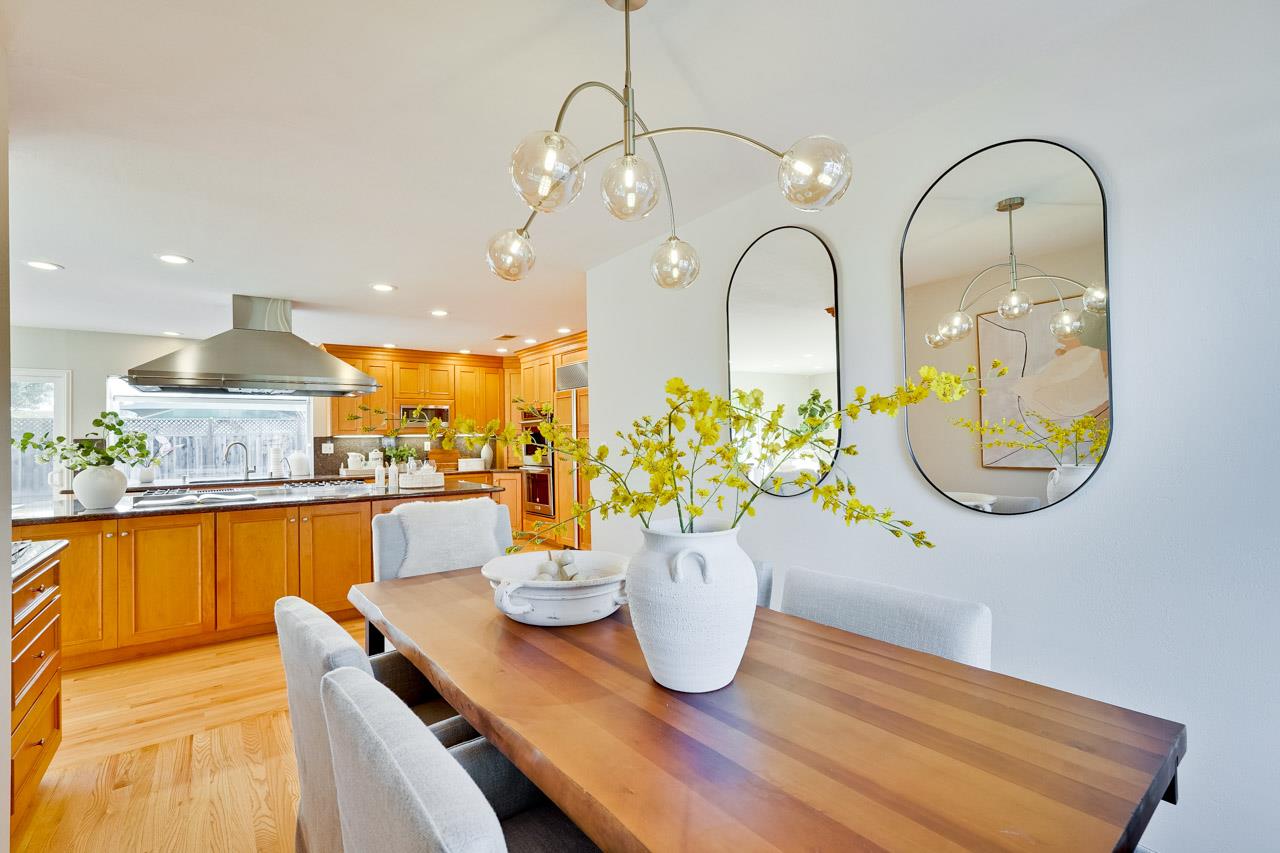 Detail Gallery Image 14 of 53 For 20044 Wheaton Dr, Cupertino,  CA 95014 - 4 Beds | 2 Baths