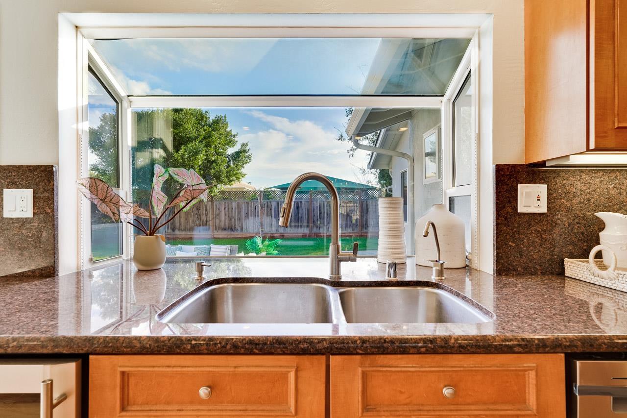 Detail Gallery Image 23 of 53 For 20044 Wheaton Dr, Cupertino,  CA 95014 - 4 Beds | 2 Baths