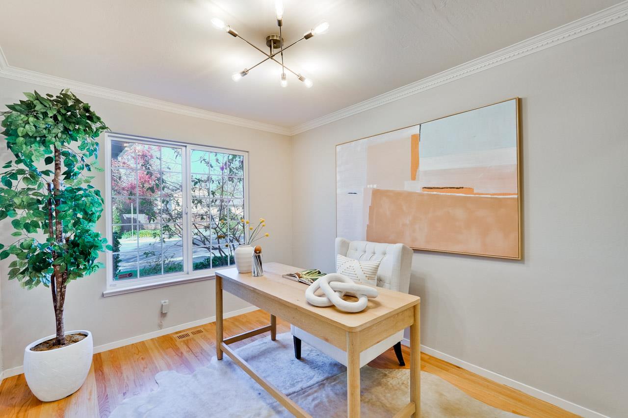 Detail Gallery Image 9 of 53 For 20044 Wheaton Dr, Cupertino,  CA 95014 - 4 Beds | 2 Baths