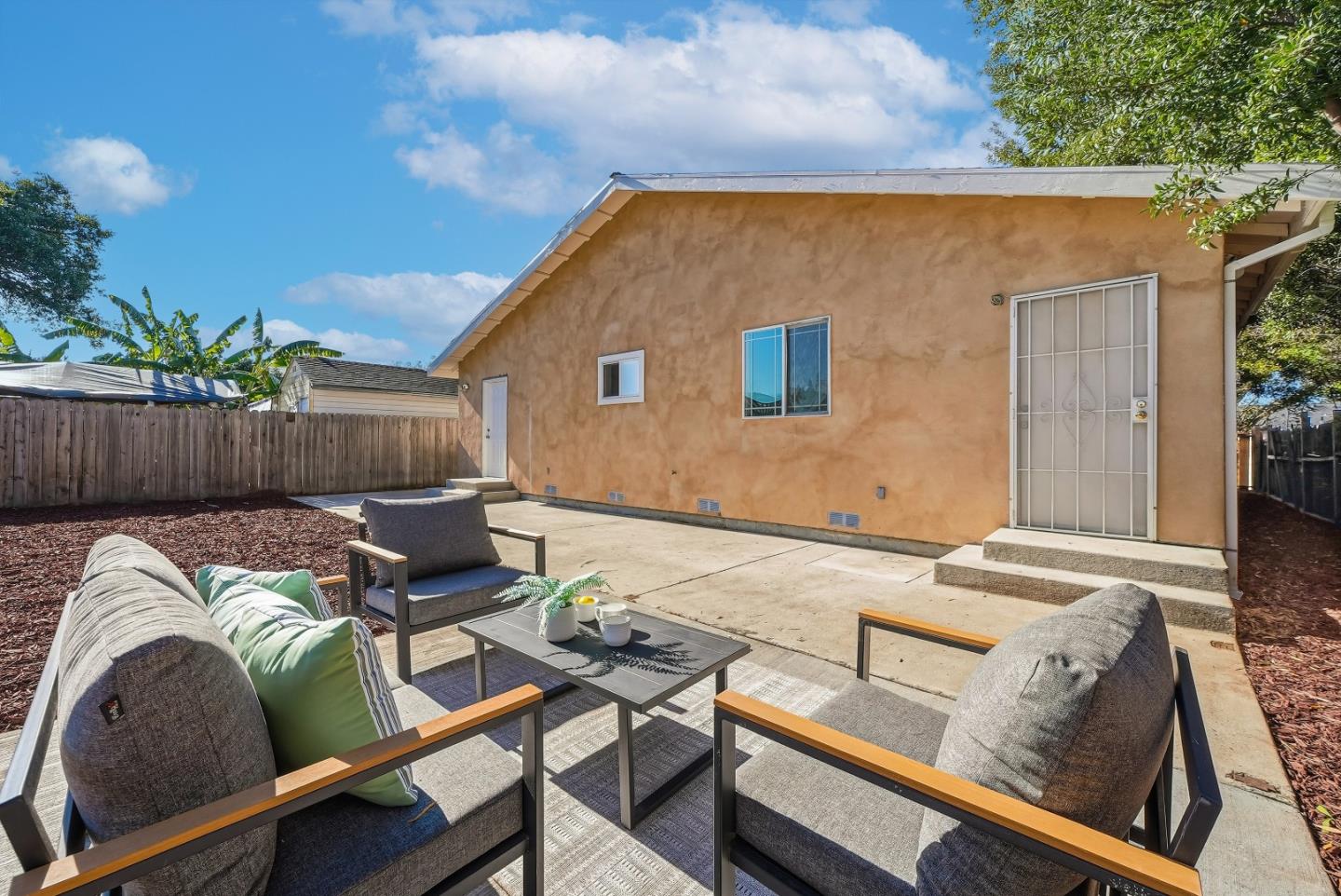 Detail Gallery Image 38 of 47 For 2370 Ralmar Ave, East Palo Alto,  CA 94303 - 4 Beds | 3 Baths