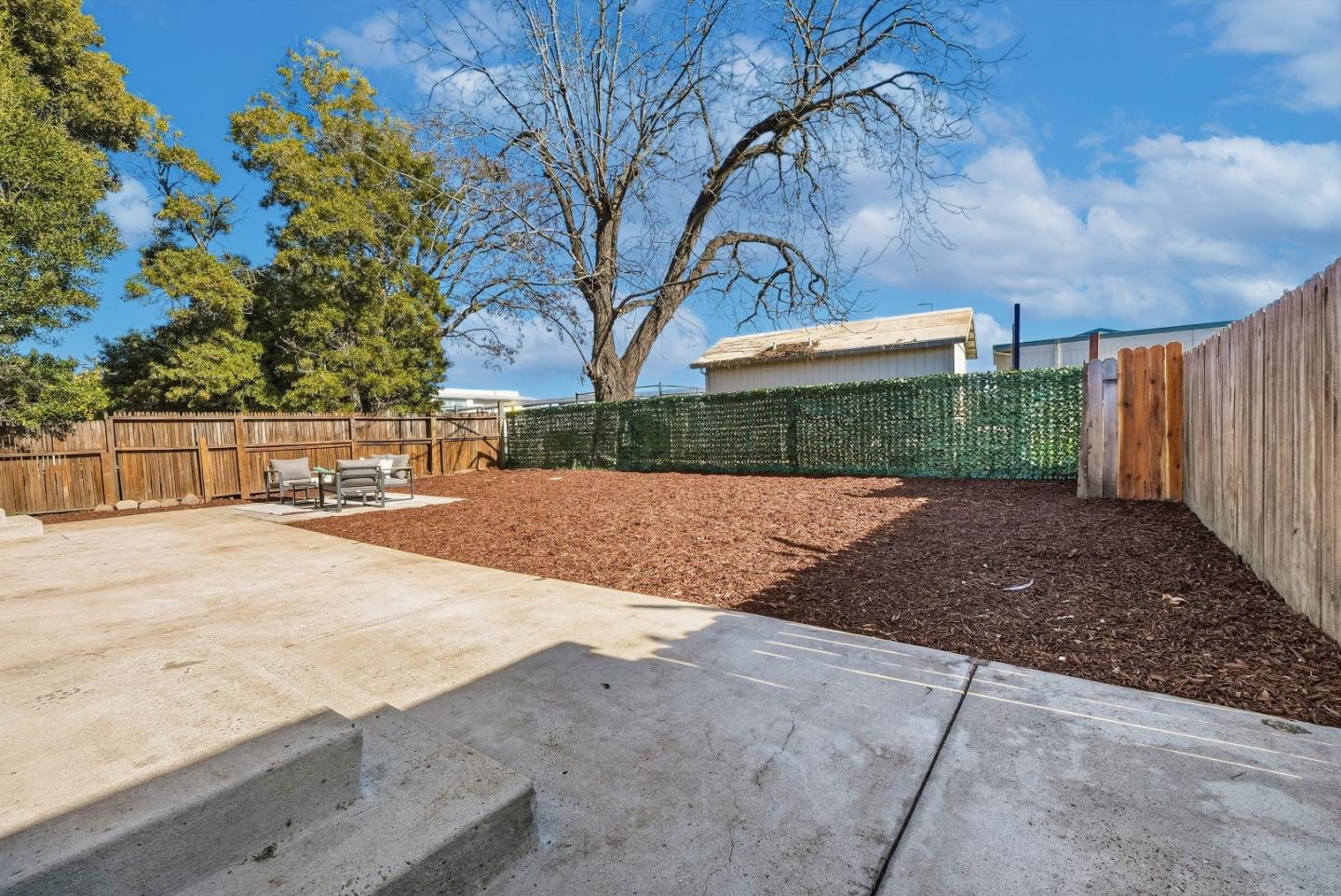 Detail Gallery Image 40 of 47 For 2370 Ralmar Ave, East Palo Alto,  CA 94303 - 4 Beds | 3 Baths