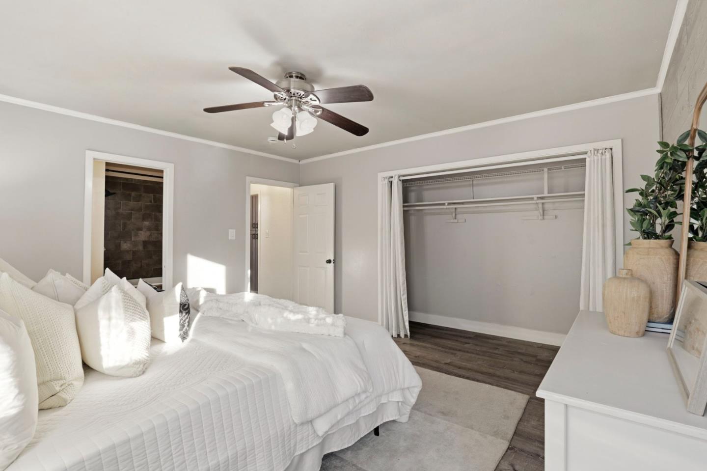 Detail Gallery Image 20 of 27 For 219 D St, Redwood City,  CA 94063 - 3 Beds | 2 Baths