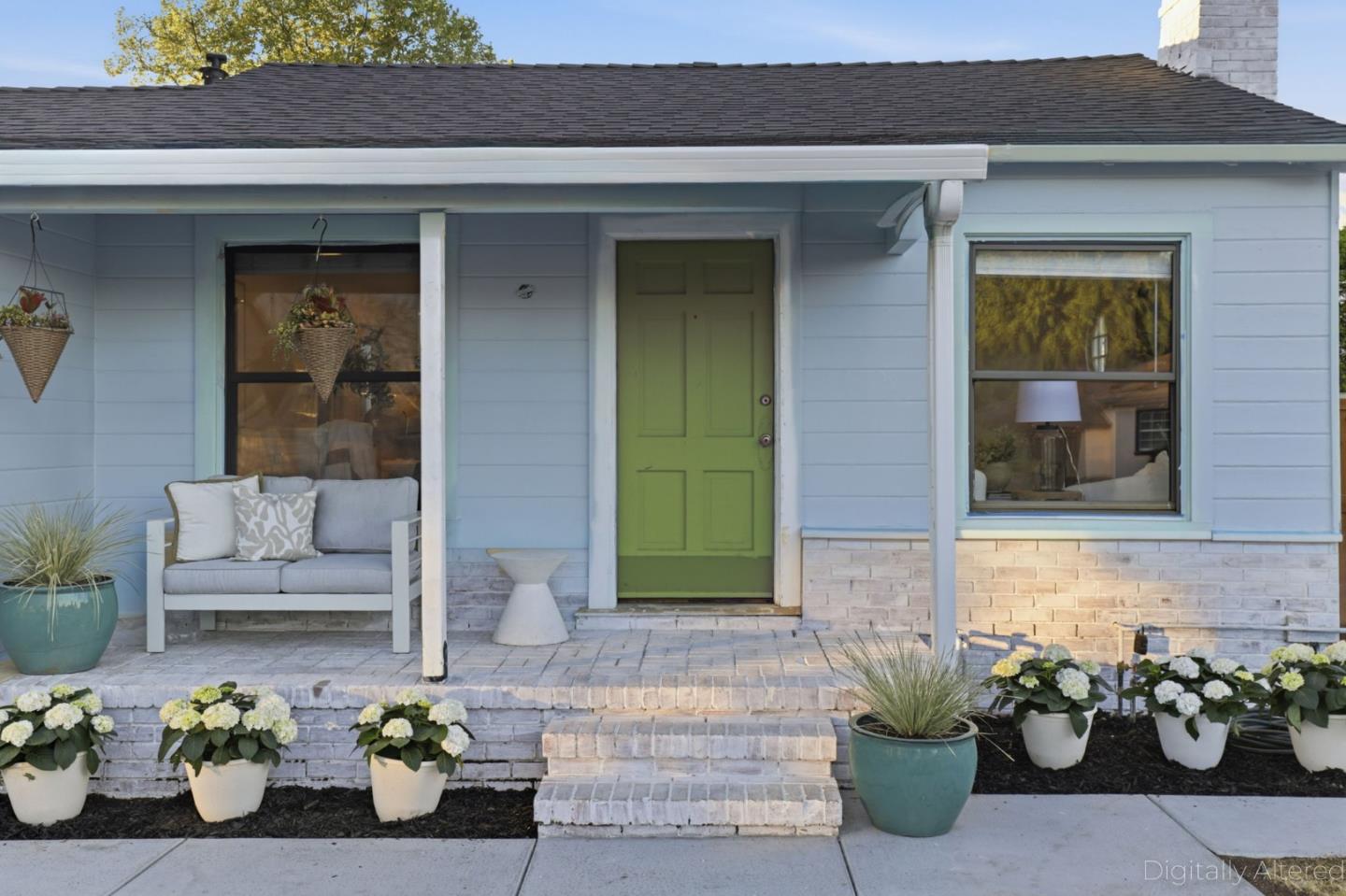 Detail Gallery Image 3 of 27 For 219 D St, Redwood City,  CA 94063 - 3 Beds | 2 Baths