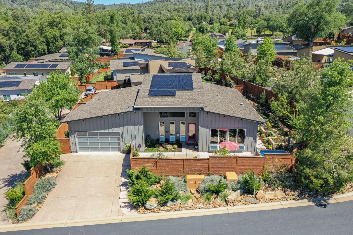 Detail Gallery Image 3 of 54 For 18870 Old Bridge Rd, Jamestown,  CA 95327 - 3 Beds | 2 Baths