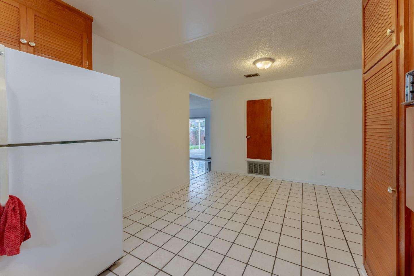 Detail Gallery Image 12 of 28 For 1246 Karl St, San Jose,  CA 95122 - 3 Beds | 2 Baths