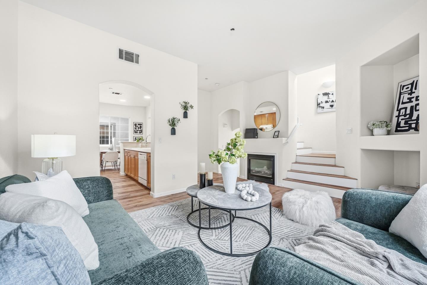 Detail Gallery Image 4 of 60 For 59 Wind Song, Milpitas,  CA 95035 - 3 Beds | 3/1 Baths