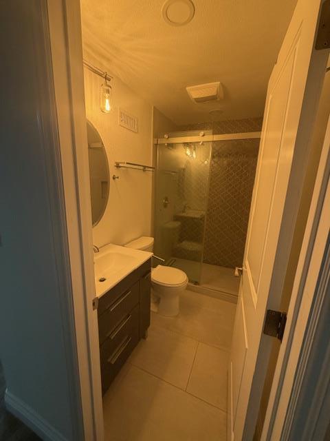 Detail Gallery Image 13 of 23 For 197 Nottingham Ave, Redwood City,  CA 94063 - 2 Beds | 2 Baths