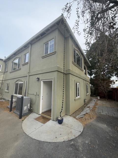 Detail Gallery Image 22 of 23 For 197 Nottingham Ave, Redwood City,  CA 94063 - 2 Beds | 2 Baths