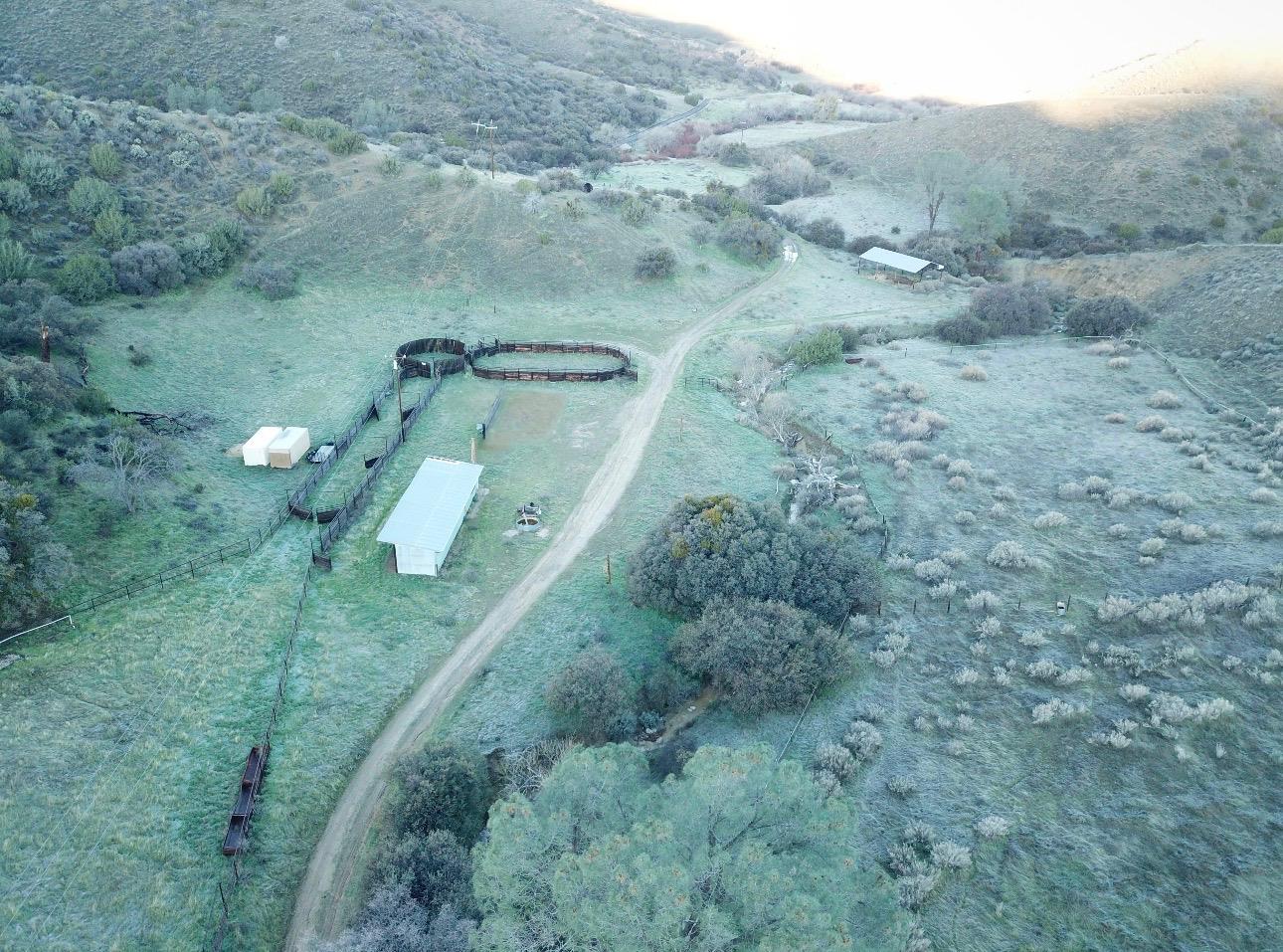 Detail Gallery Image 23 of 35 For 19825 New Idria Rd, Paicines,  CA 95043 - 6 Beds | 3 Baths