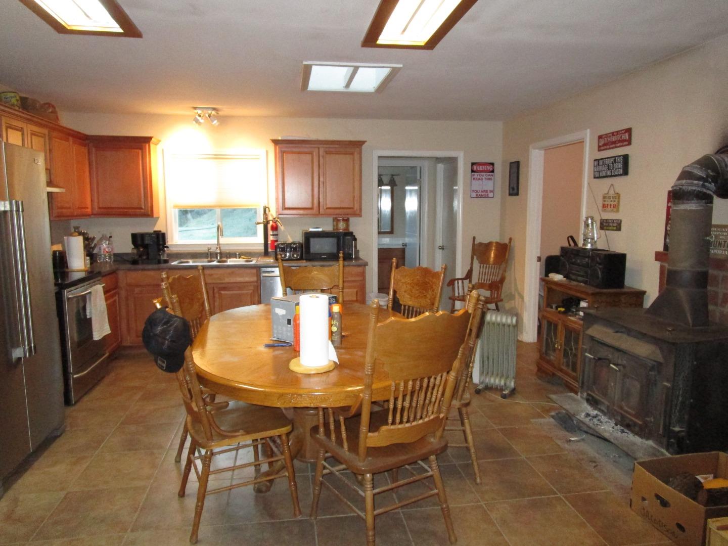19825 New Idria Road, Paicines, CA, 95043