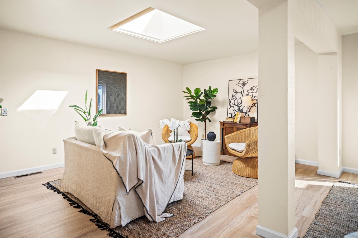 Detail Gallery Image 11 of 37 For 926 Roosevelt St, Monterey,  CA 93940 - 3 Beds | 2 Baths