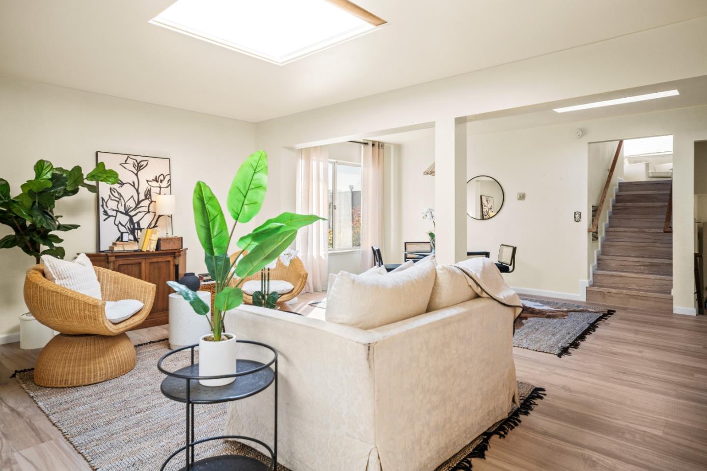 Detail Gallery Image 5 of 37 For 926 Roosevelt St, Monterey,  CA 93940 - 3 Beds | 2 Baths