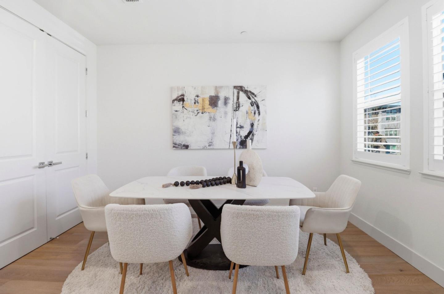 Detail Gallery Image 17 of 59 For 925 De Guigne Dr #4,  Sunnyvale,  CA 94085 - 4 Beds | 3/1 Baths