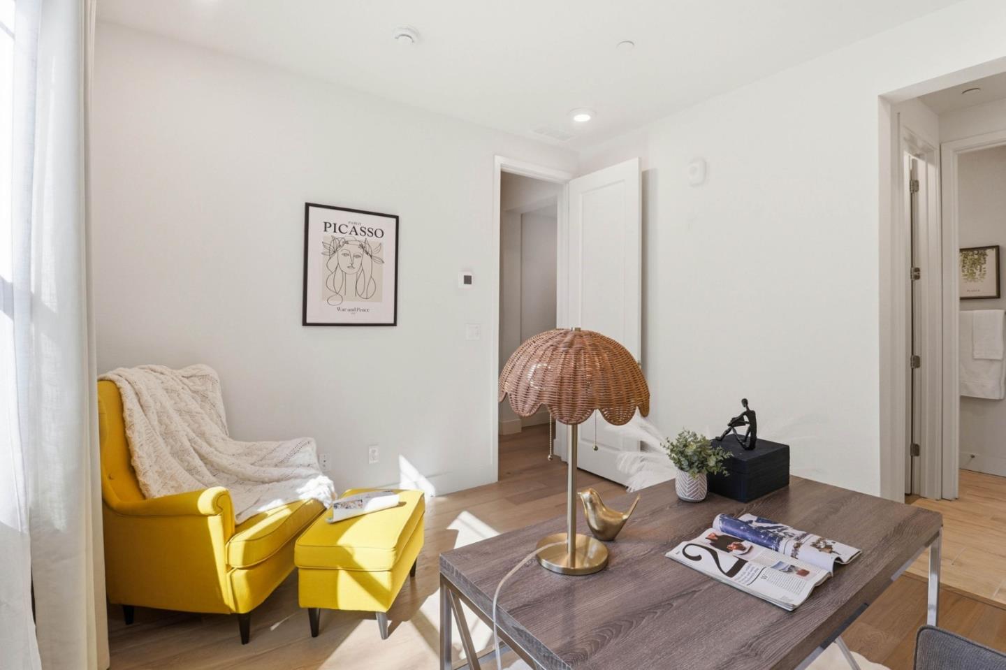 Detail Gallery Image 21 of 59 For 925 De Guigne Dr #4,  Sunnyvale,  CA 94085 - 4 Beds | 3/1 Baths