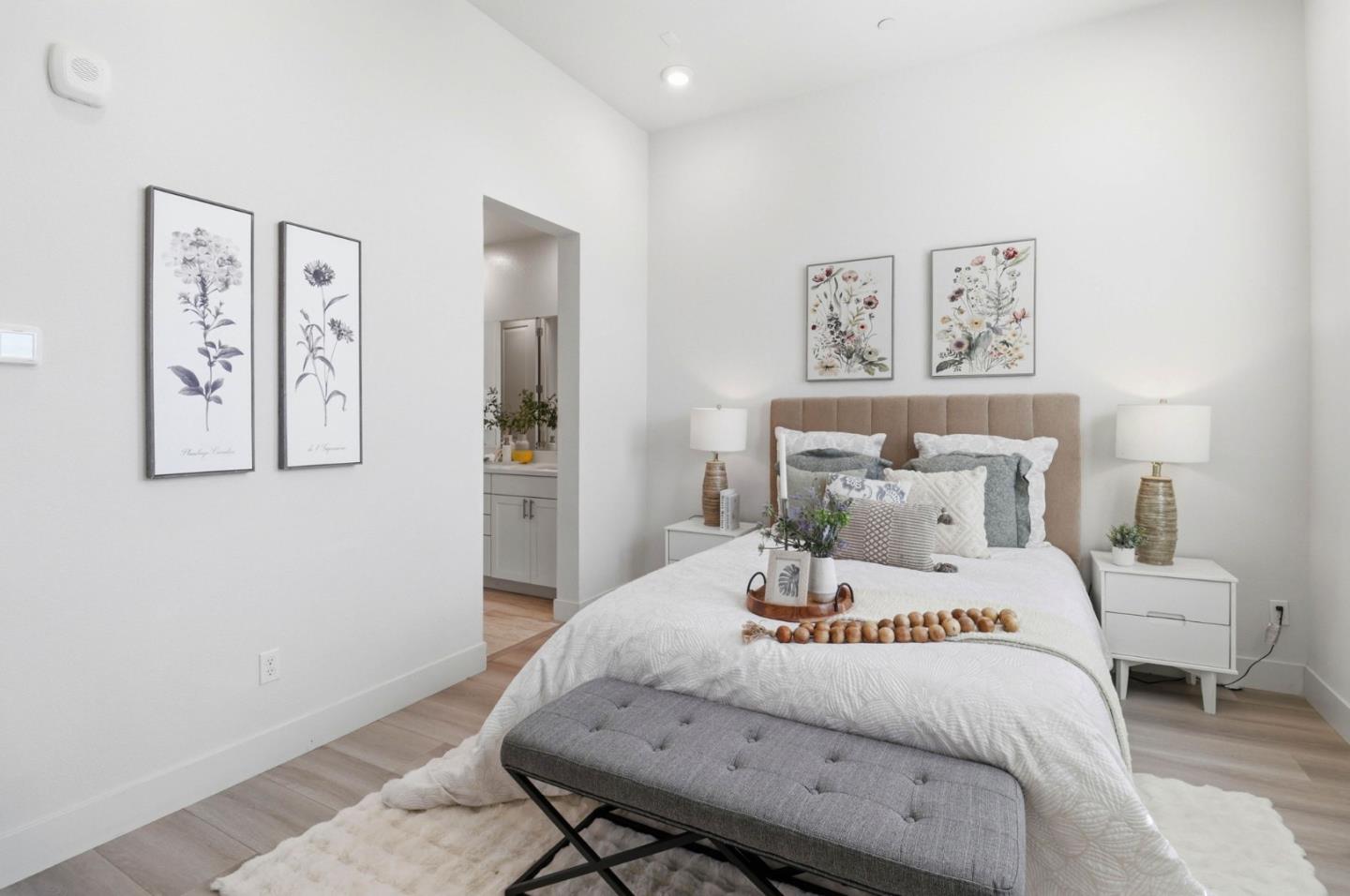 Detail Gallery Image 23 of 59 For 925 De Guigne Dr #4,  Sunnyvale,  CA 94085 - 4 Beds | 3/1 Baths