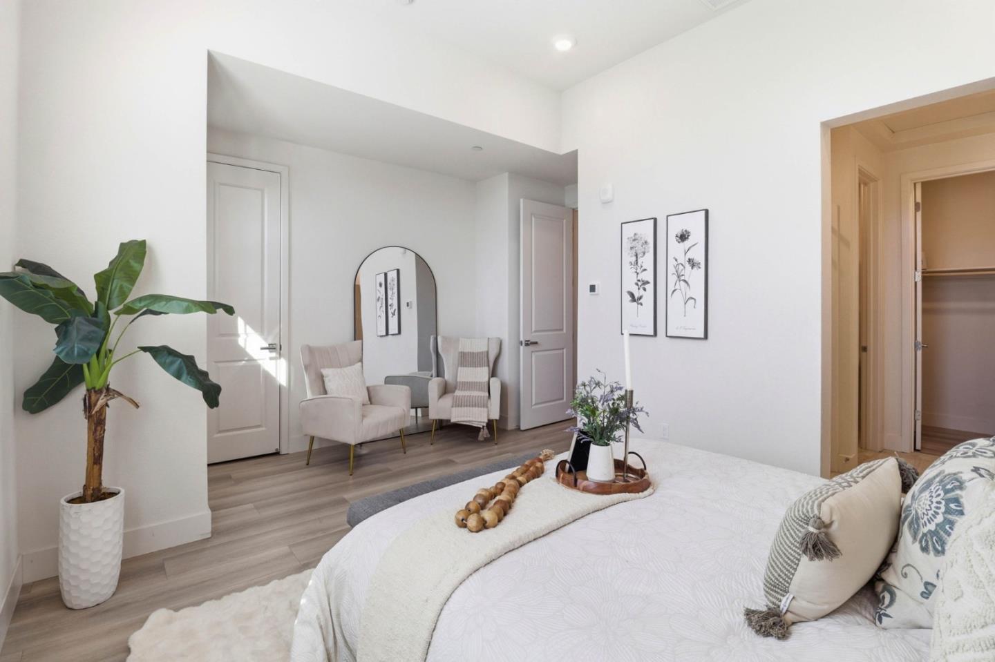 Detail Gallery Image 25 of 59 For 925 De Guigne Dr #4,  Sunnyvale,  CA 94085 - 4 Beds | 3/1 Baths