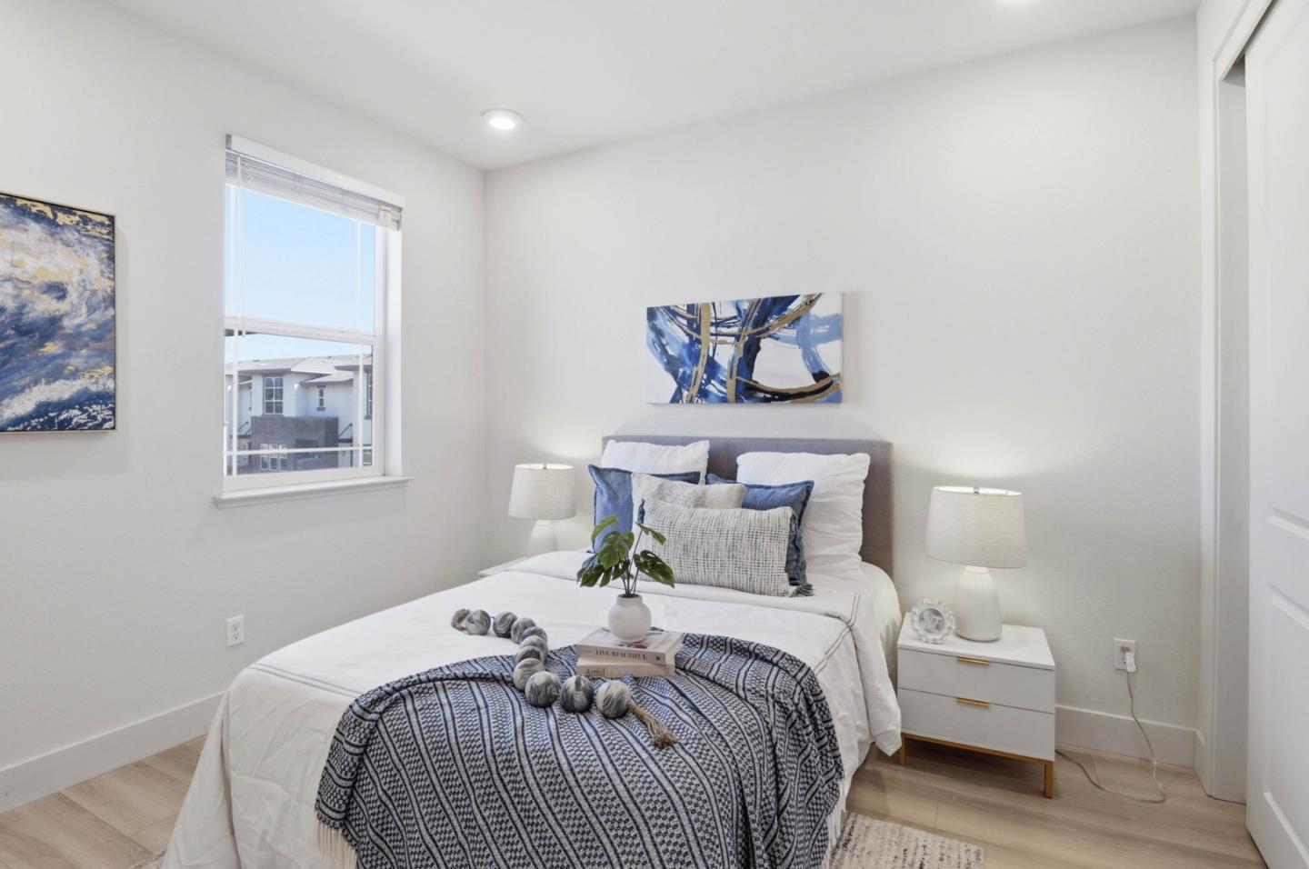 Detail Gallery Image 26 of 59 For 925 De Guigne Dr #4,  Sunnyvale,  CA 94085 - 4 Beds | 3/1 Baths