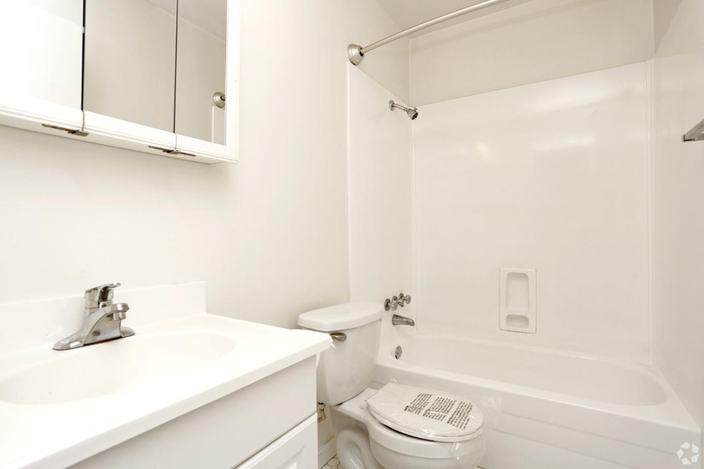 Detail Gallery Image 13 of 27 For 2275 Grove Way, Castro Valley,  CA 94546 - – Beds | – Baths