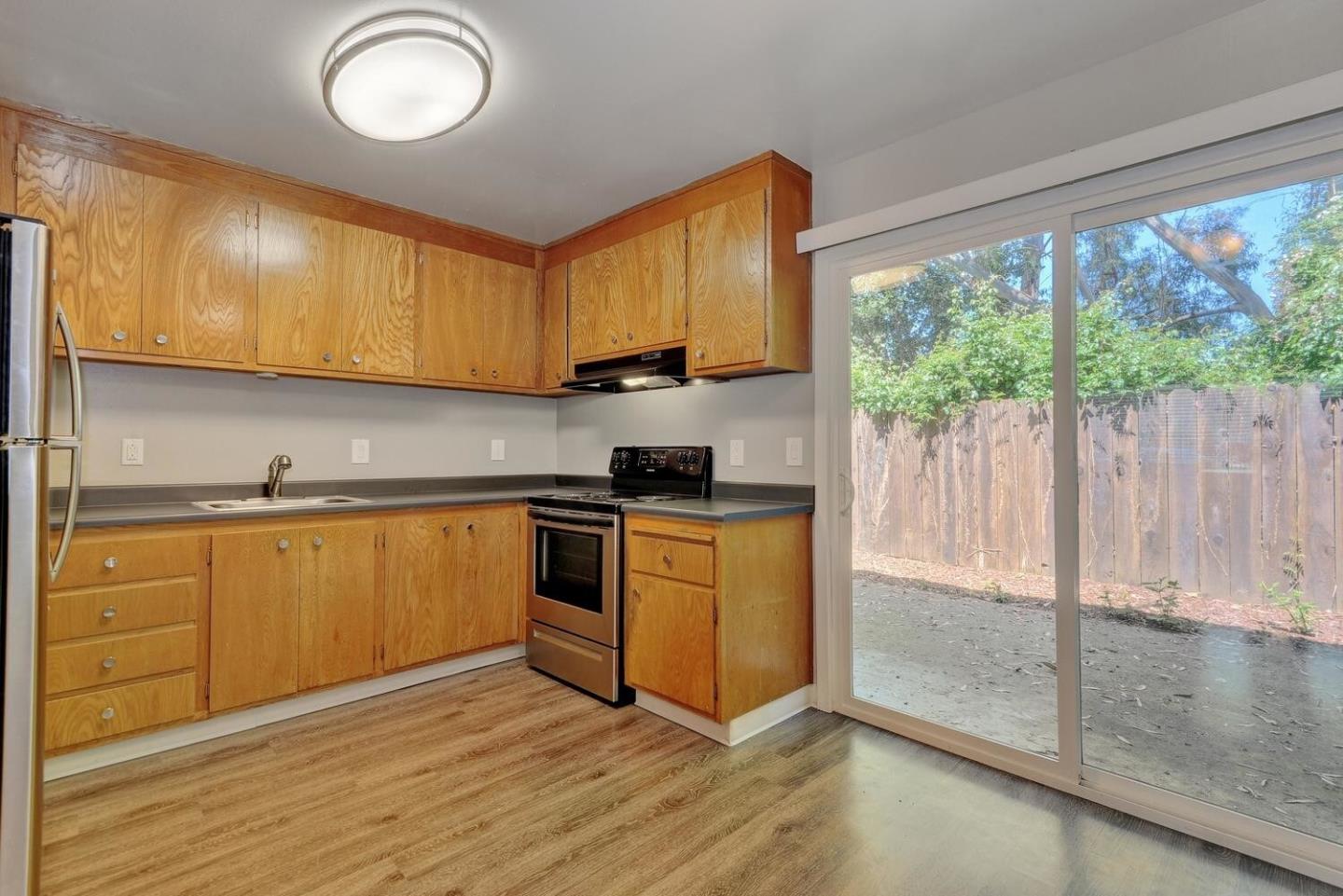 Detail Gallery Image 16 of 27 For 2275 Grove Way, Castro Valley,  CA 94546 - – Beds | – Baths