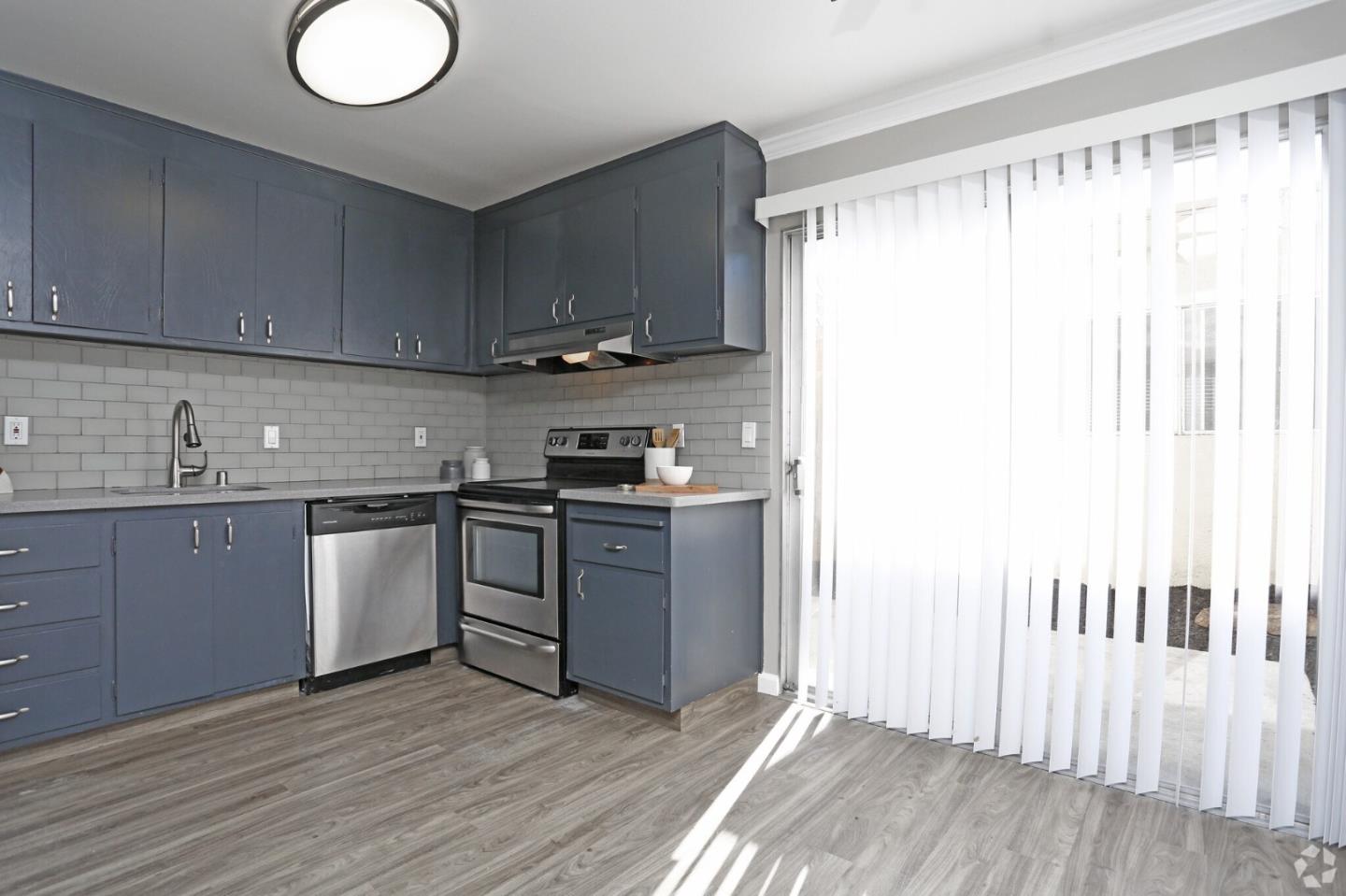 2275 Grove Way, Castro Valley, CA, 94546