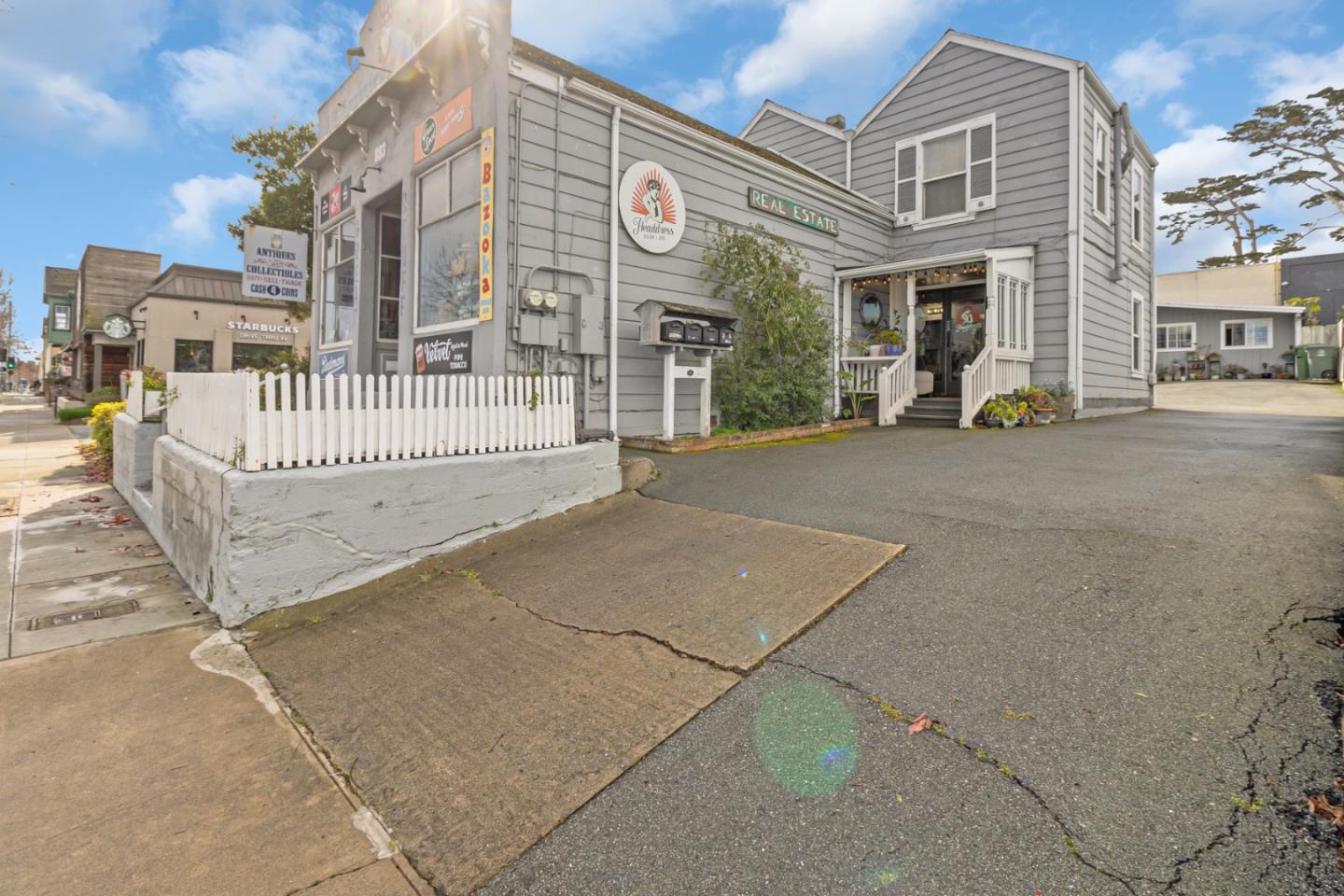 Front Image Thumbnail for ML82032663