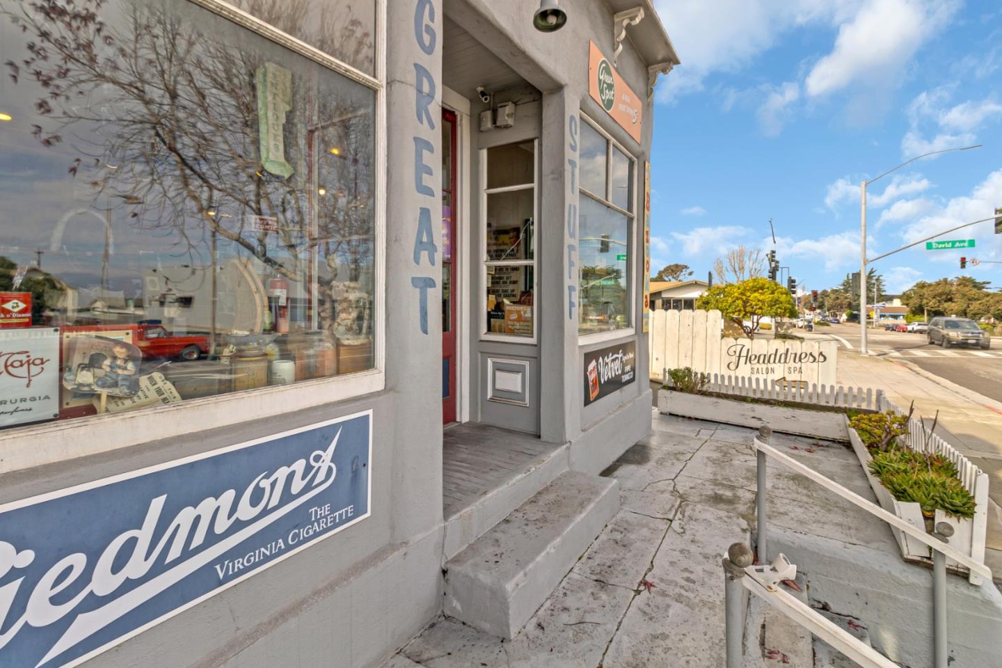 Detail Gallery Image 3 of 52 For 883 Lighthouse Ave, Monterey,  CA 93940 - – Beds | – Baths