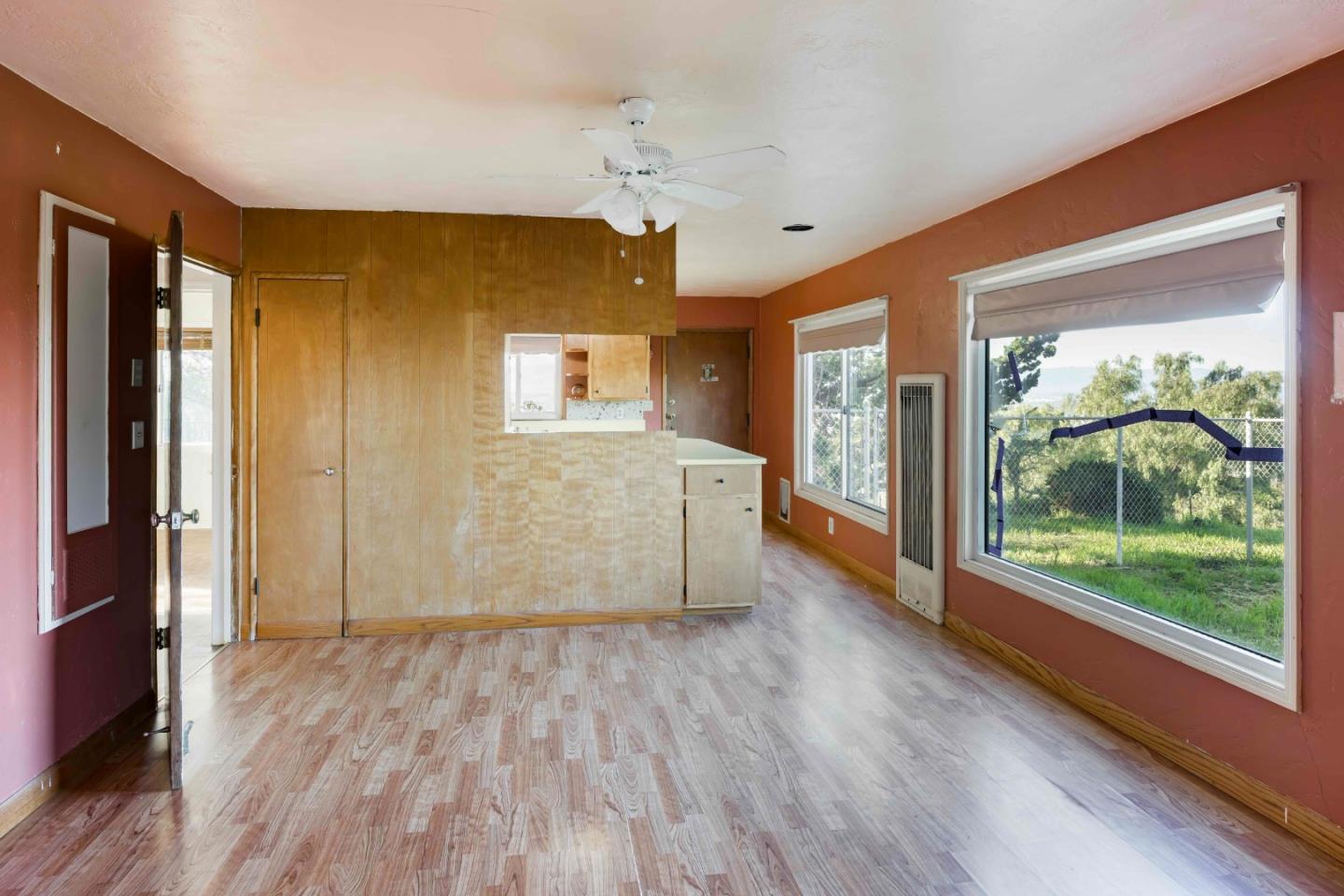 Detail Gallery Image 11 of 22 For 3815 Higuera Rd, San Jose,  CA 95148 - 4 Beds | 2 Baths