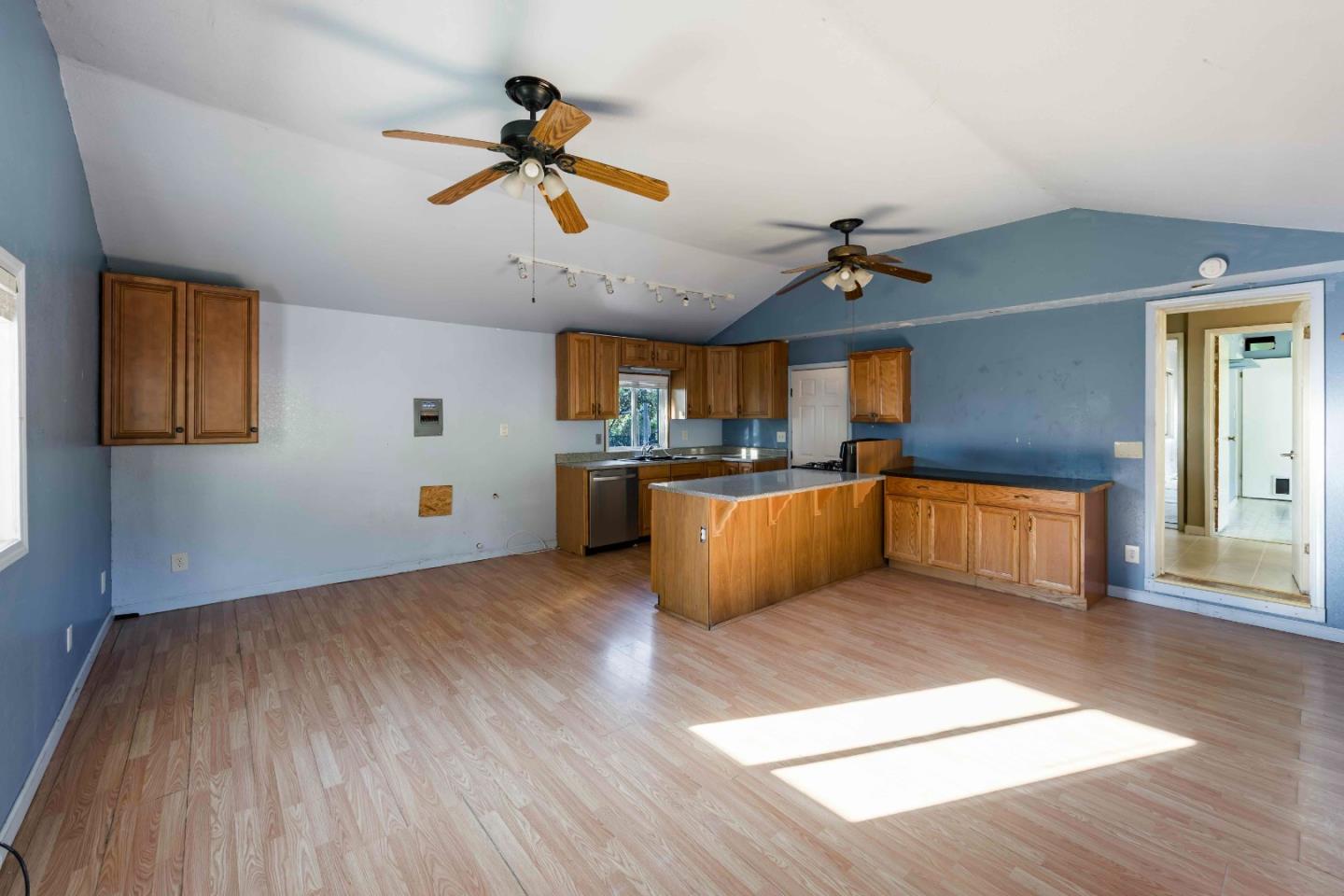 Detail Gallery Image 20 of 22 For 3815 Higuera Rd, San Jose,  CA 95148 - 4 Beds | 2 Baths